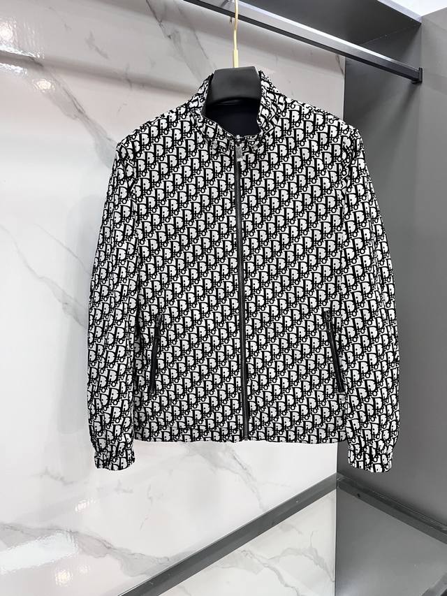 Dior's 2025 Fall/Winter Haute Couture Reversible Collection! This rare, classic,