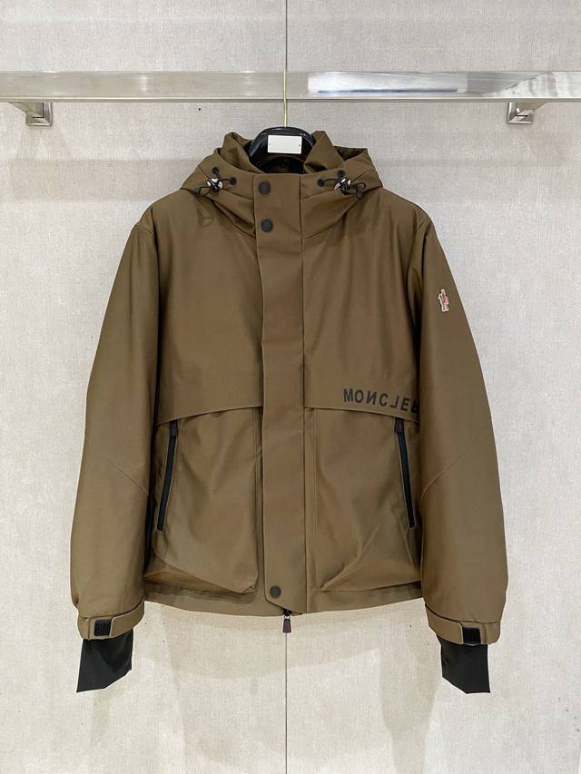 Moc 2025 Autumn/Winter OEM p export-grade order product. Perfect condition. The