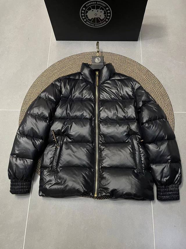 Moose Knuckles Scissors 09 Couple's Set. The founding family of Moose Knuckles h