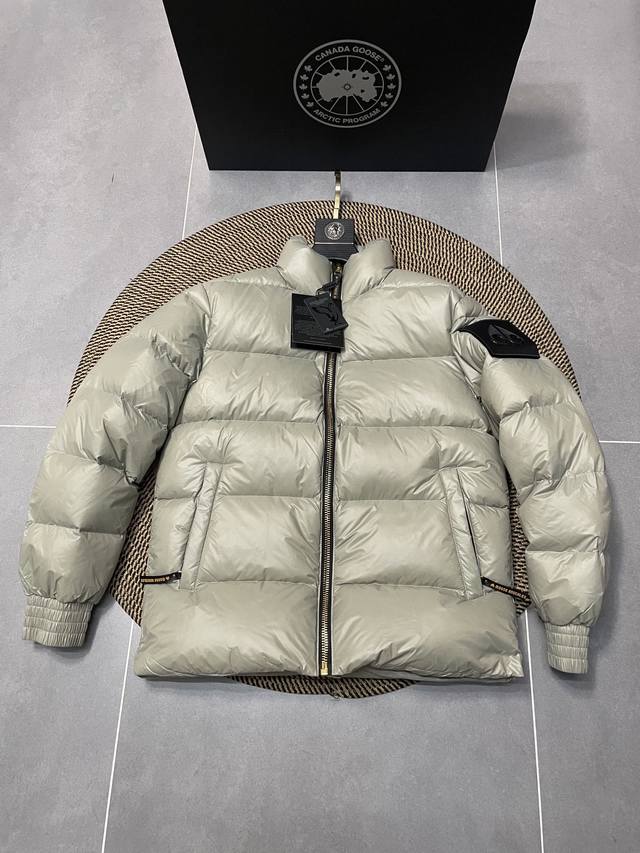 Moose Knuckles Scissors 09 Couple's Set. The founding family of Moose Knuckles h