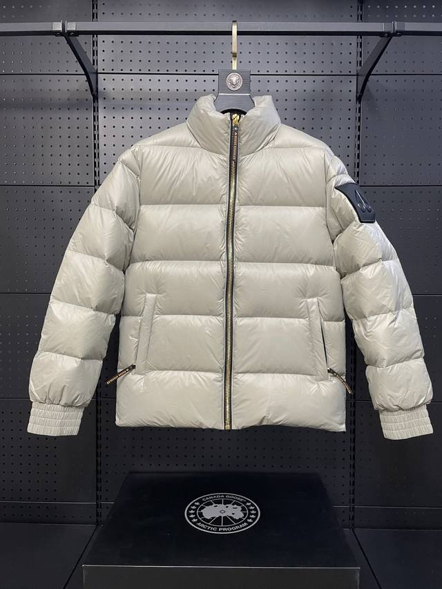 Moose Knuckles Scissors 09 Couple's Set. The founding family of Moose Knuckles h