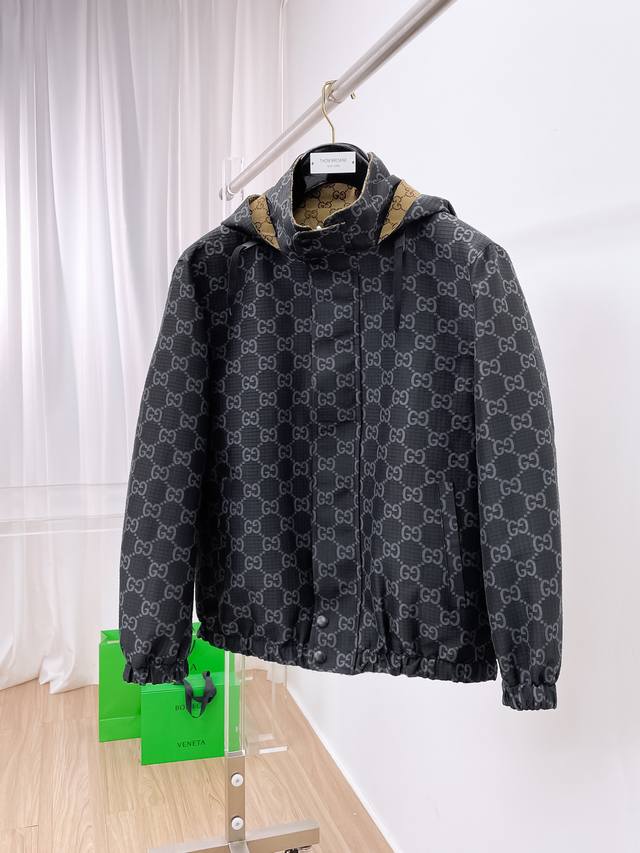 Gucci's new, double-faced, early fall 2025 hot-selling, casual and fashionable