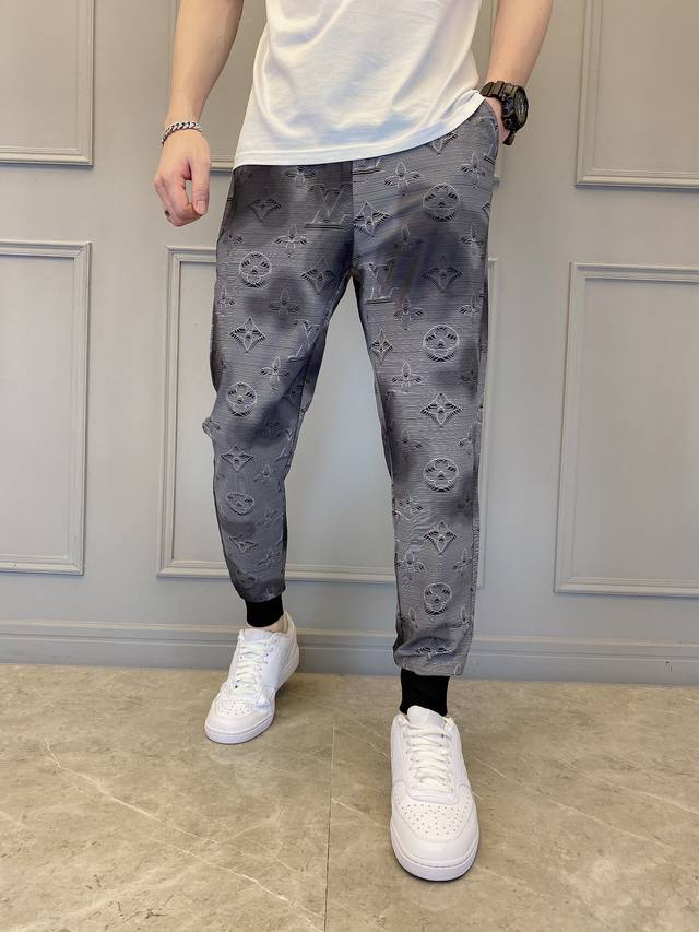 Lv 20Ss summer thin casual pants, simple and extreme brand style, classic and un