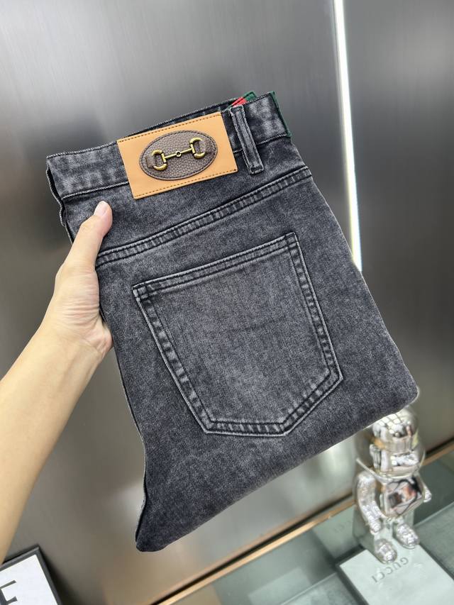 Gucci's new 25 jeans, casual style, are made from carefully selected original fa