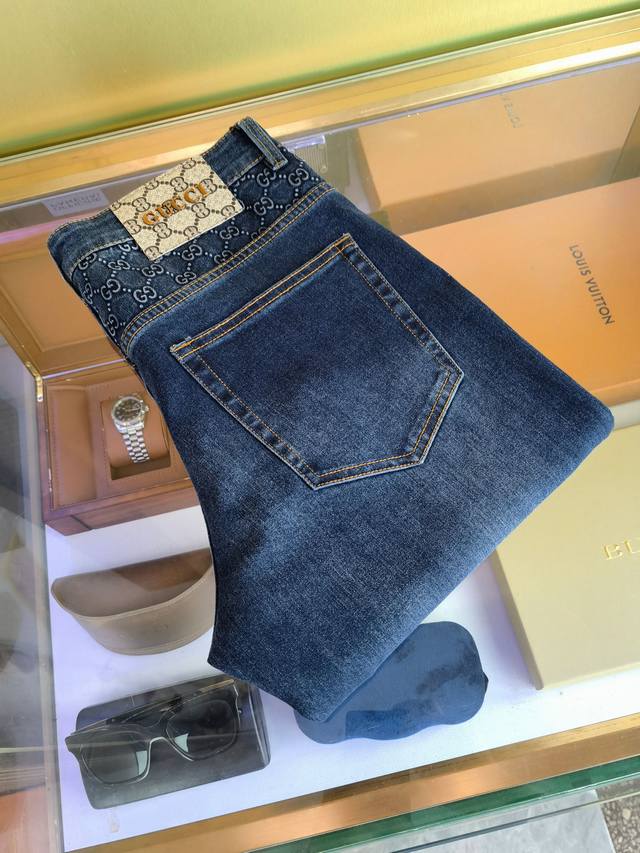 Gucci's new arrivals! 2020 Fall/Winter hits! Available in-store! Premium jeans,
