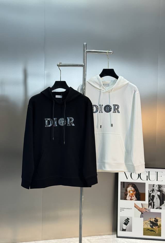 Dior 's new 25S Tencel hooded sweatshirt. A Stone Island collaboration. Featurin