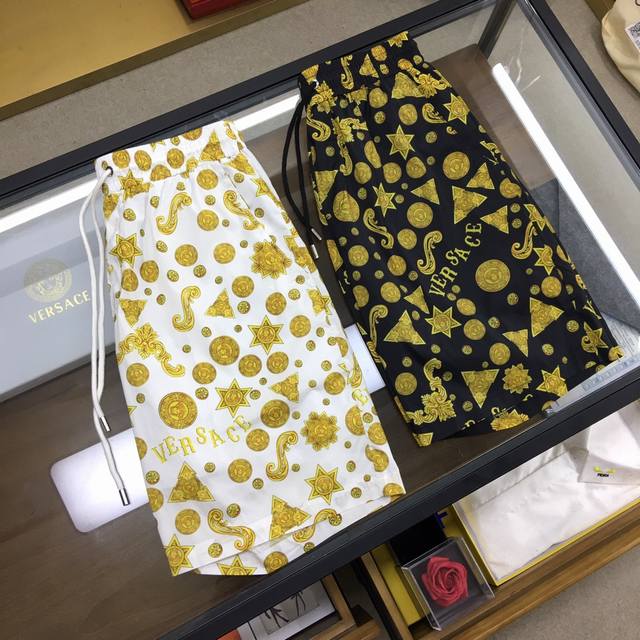 High-quality Versace hot-selling Ss new summer casual shorts, brand high-defini