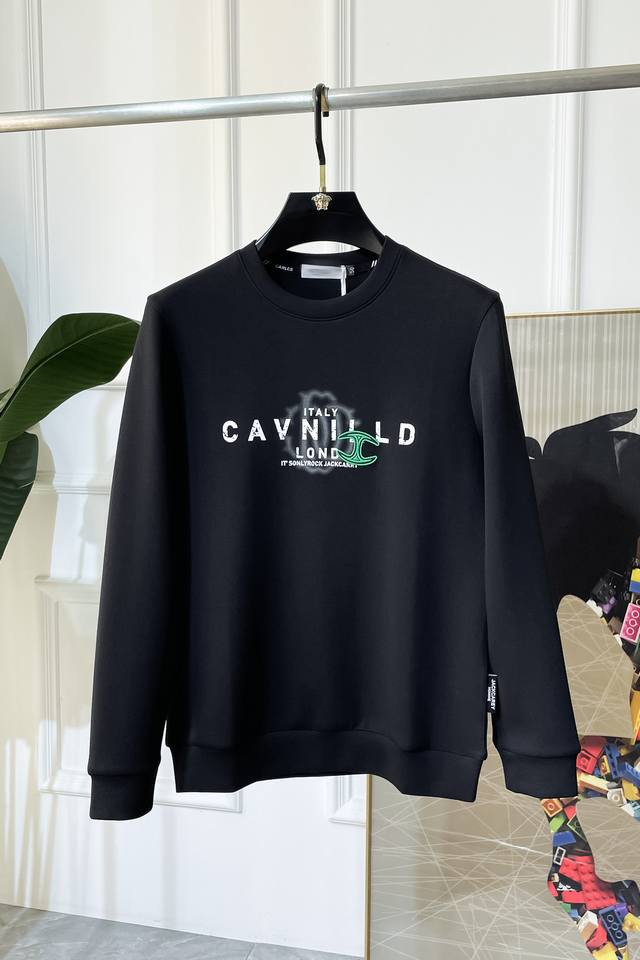 Cavalli's 2025 Fall collection is a hot new release. This top-of-the-line sweat