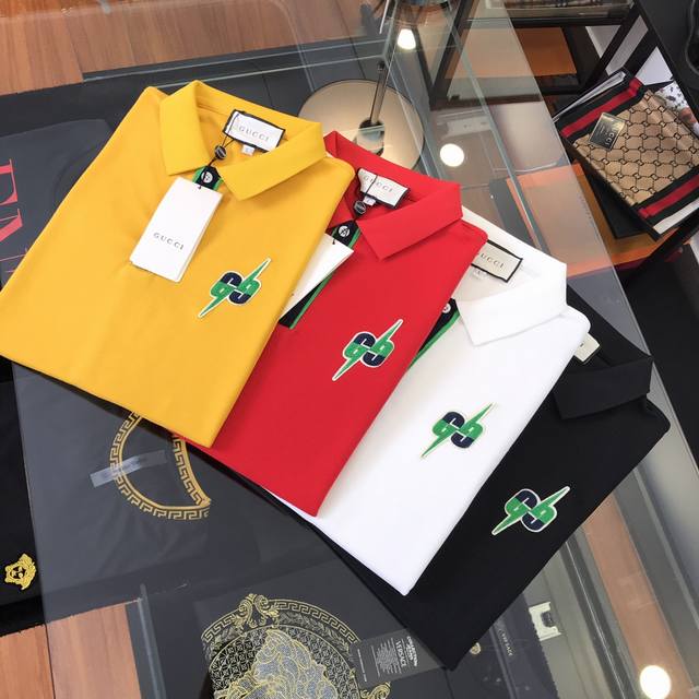 Special offer on this Gucci poster-style embroidered contrast-color lapel men's