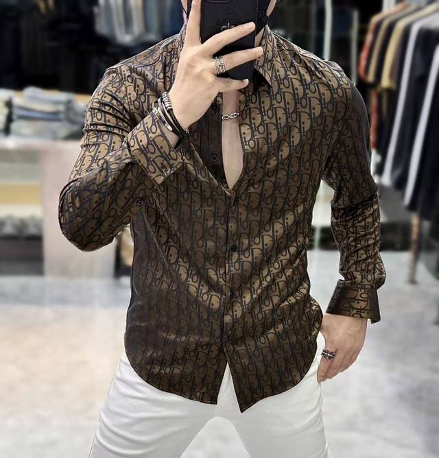 Dior's 2025 Autumn/Winter fashion hit, a high-end long-sleeved shirt, sourced fr