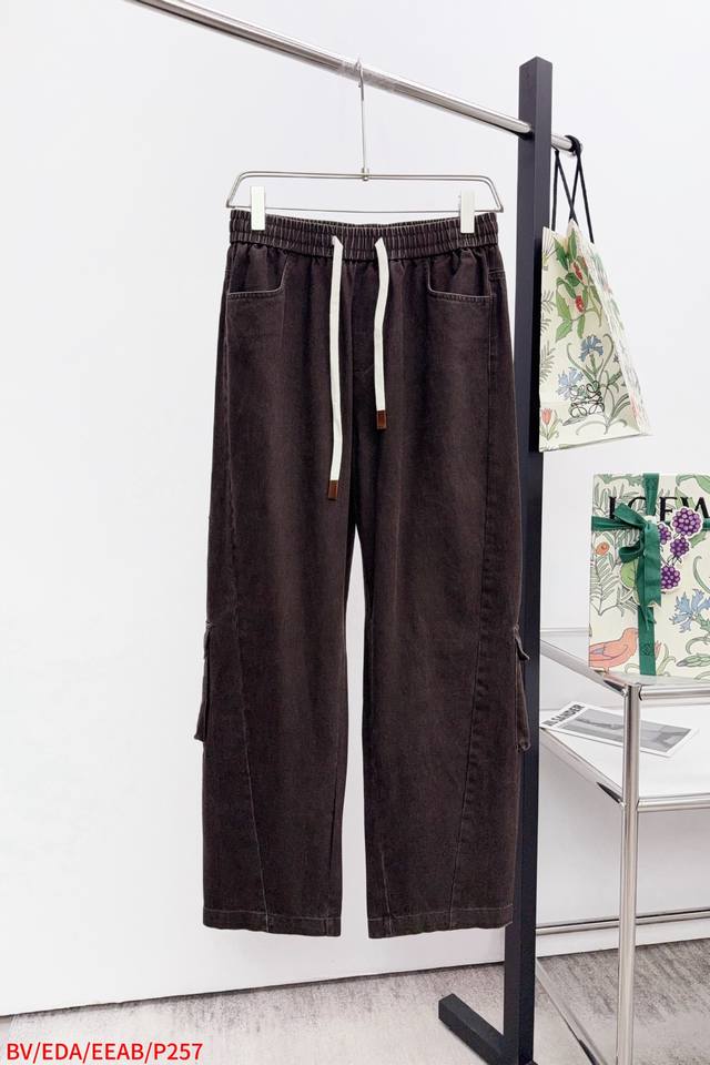 Bv autumn and winter blockbuster~Bv brown three-dimensional work pants. Bv brown