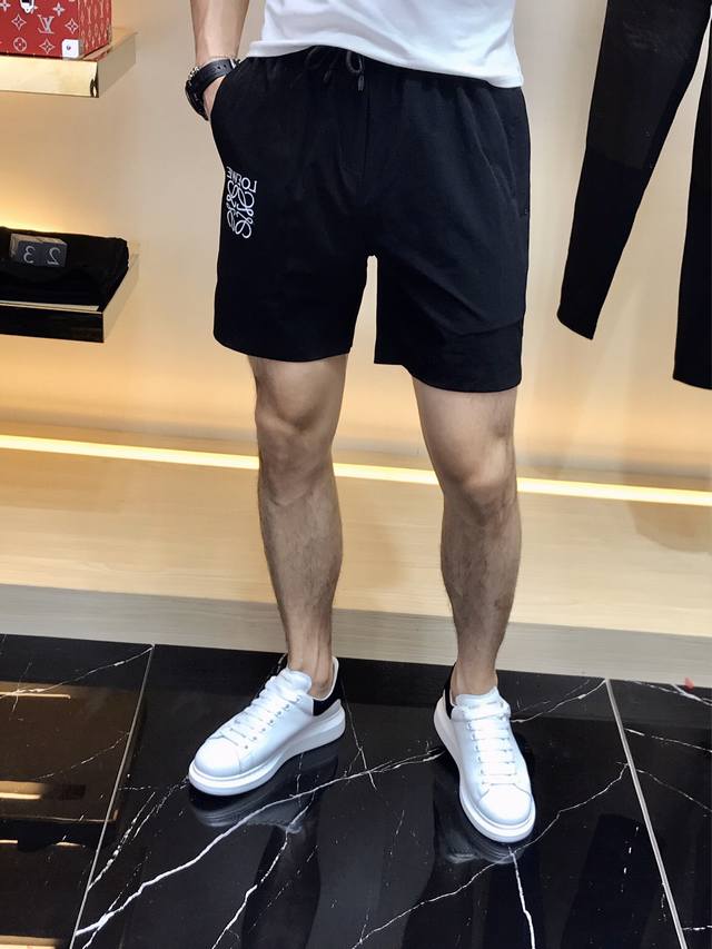 Loewe G024 new summer fiber fabric shorts are handsome and stylish. They are ful