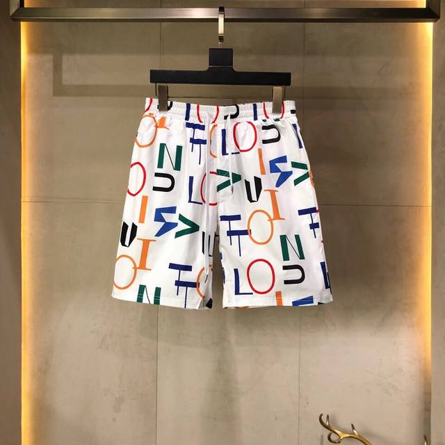 V, the latest European style from the Spring/Summer department store! Limited ed