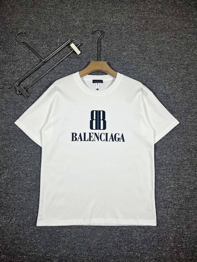 Balenciaga Short-Sleeve Collection Season: Spring/Summer 2025 Colors: Black, Wh