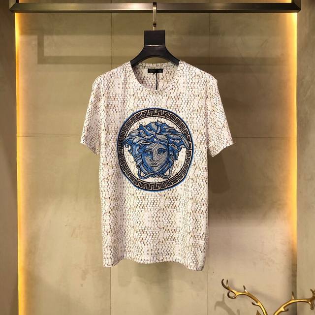 Versac*E Versace, SS European counter's latest short T-shirt. Custom-made from p