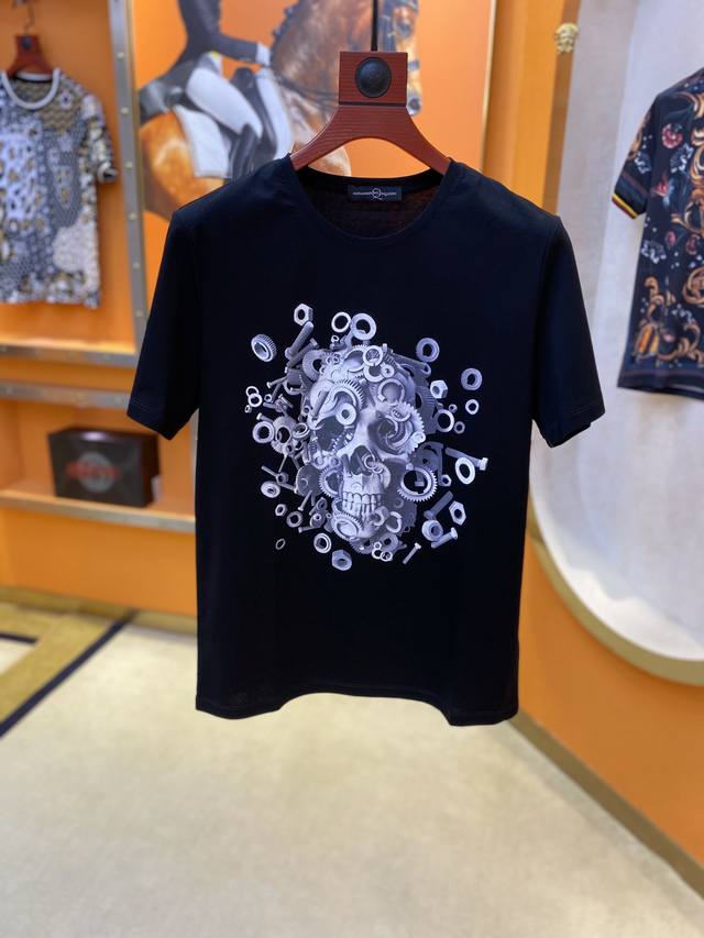 Alexander McQueen: The latest spring/summer round-neck, fashionable short-sleeve