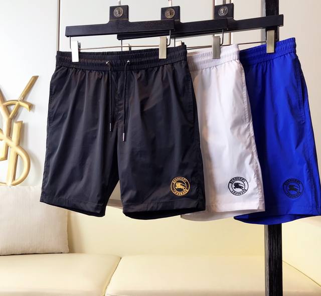 Burberry's new summer men's casual shorts. Custom-made quick-drying fabric offer