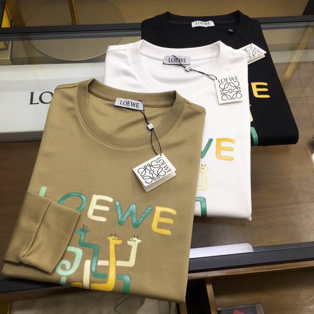 New arrival from L.Oew... 2025 season, a high-end custom-made long-sleeved swea