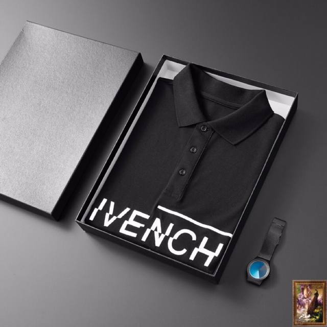 Givenchy's new summer mercerized pique cotton short T-shirt is the world's top