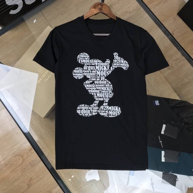 Gucci's new crew neck short-sleeved T-shirt is on sale, unprecedented! Exclusiv