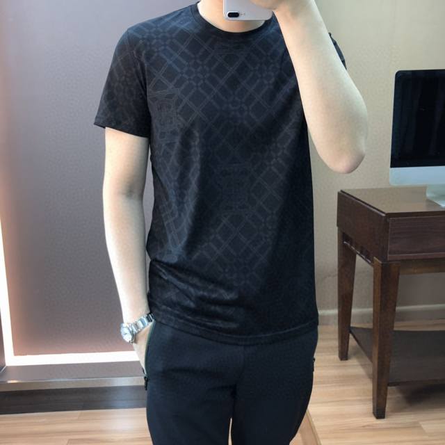 Burberry. SS spring/summer new style with dark pattern and full logo short sleev