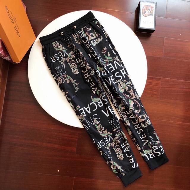 Extremely good Versace-4040 Spring/Summer casual pants, memory polyester fiber d