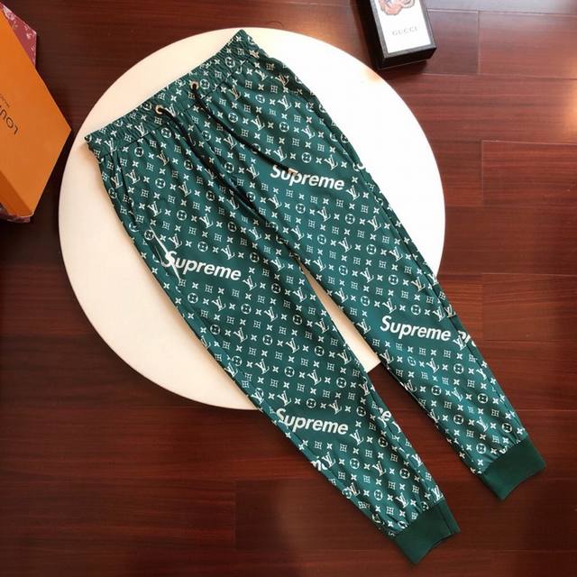 Extremely good Louis Vuitton Lv-4040 Spring/Summer casual pants, memory polyeste