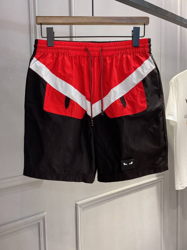 Fendi's simple and stylish elasticated casual shorts are incredibly comfortable