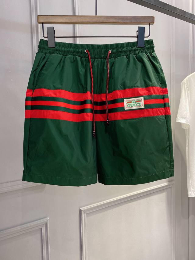 Gucci's simple and stylish elasticated casual shorts are extremely comfortable,