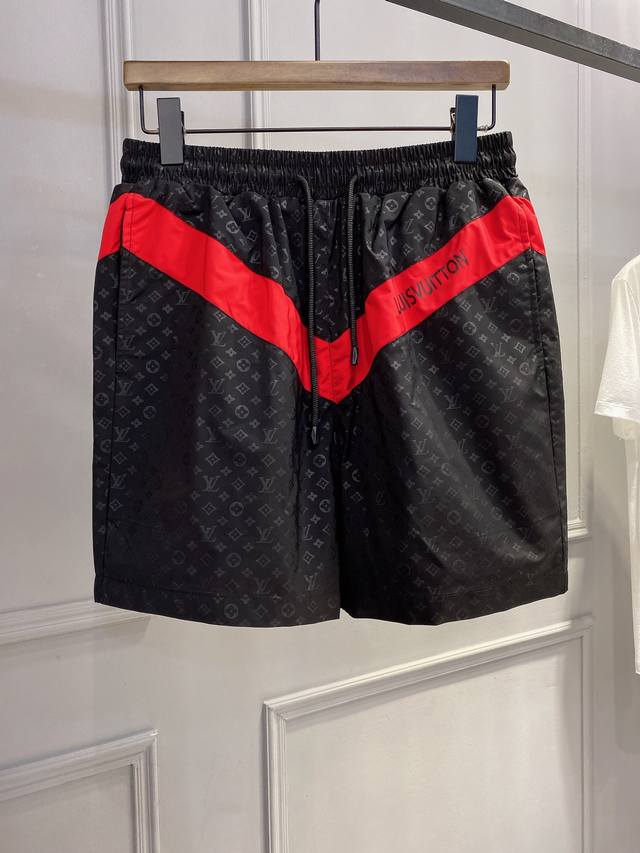 Lv Simple and stylish elasticated casual shorts are extremely comfortable, under