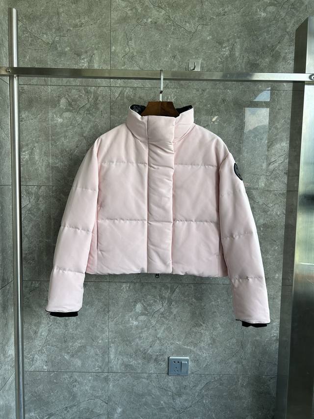 Factory Price p E2266Wb Grandview Black Label Cropped Down Jacket. Made from re