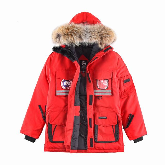 Factory price p 10 classic down jackets from Canada Goose Exclusive photos of th