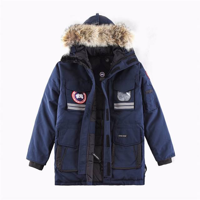 Factory price p 10 classic down jackets from Canada Goose Exclusive photos of d