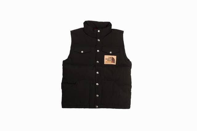 Factory Price: p The North Face Gucci collaboration stand-up collar down vest.
