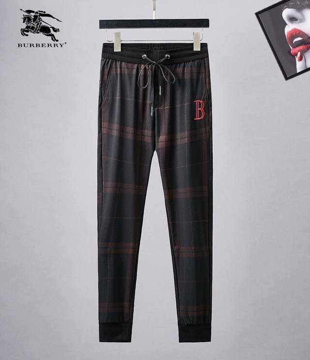 These original, high-end casual pants from the Burberry official website are fa