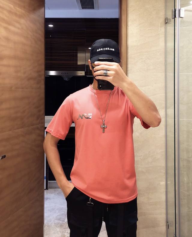 Lv Donkey's latest hot-selling short-sleeved shirt is available at the official