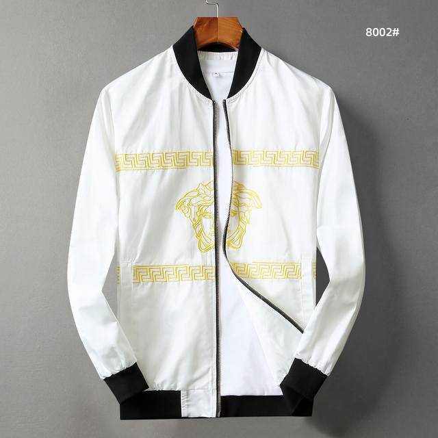 Fan Size's new autumn/winter jackets are from a leading brand manufacturer, feat