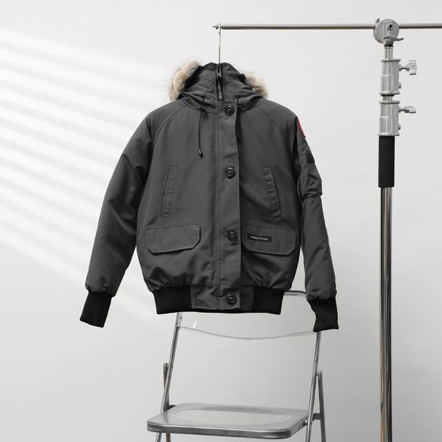 Factory p direct supply Canada GooseحCanada Goose 02 hooded fur collar down jack