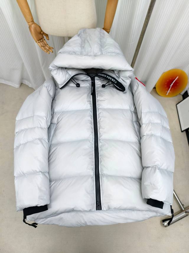 2239L Women's High Version Canada Goose Cypress Down Jacket Stand out with this