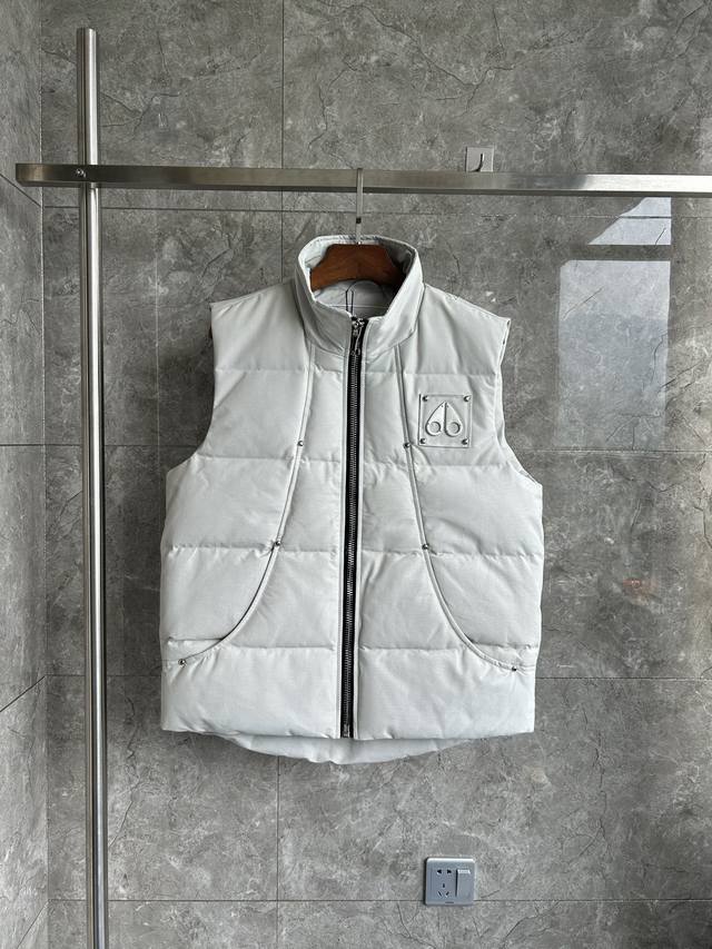 Scissors new vest unisex white. Size: SML Xl Xxl.