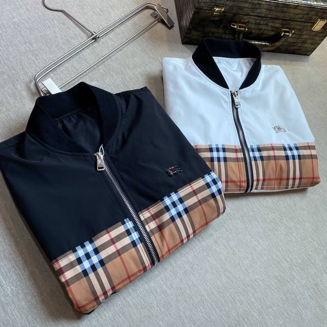 Burberry: The latest trench coat jacket from the official website for early fall