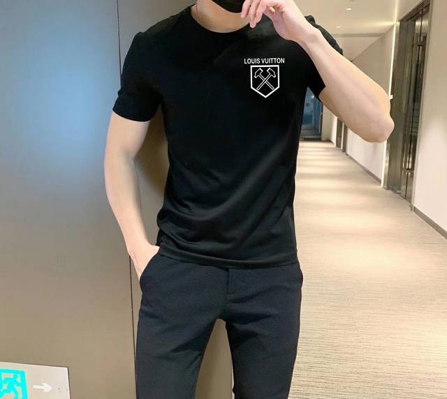 Lv's latest hot-selling round-neck short-sleeved shirt, available simultaneously