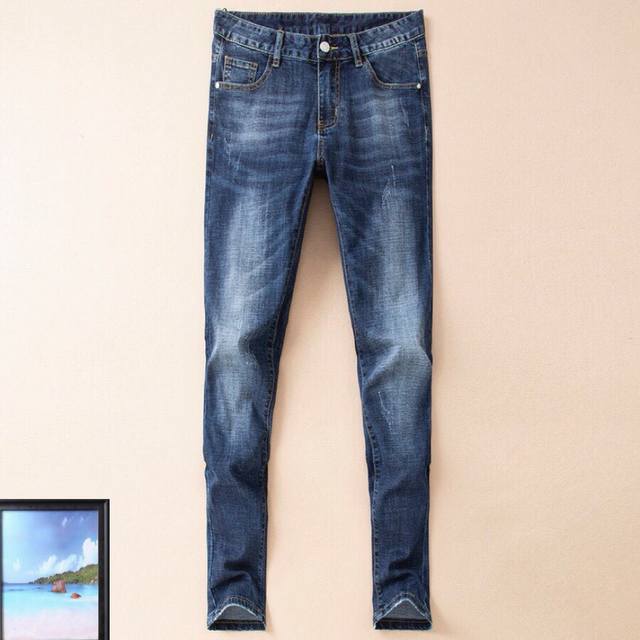 Burberry men's spring/summer casual jeans. This is a high-end ready-to-wear col