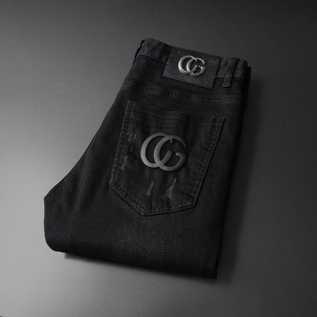 Gu*Ci thin, original jeans for spring and summer are in stock! Luxury Italian m