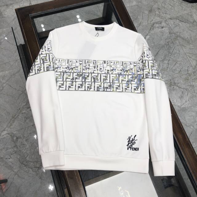 In stock, dropshipping Fendi's latest high-volume sweatshirt, exclusively avail