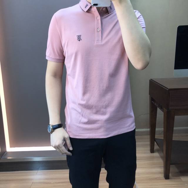 Burberry. New summer collection from the premium ready-to-wear department store.