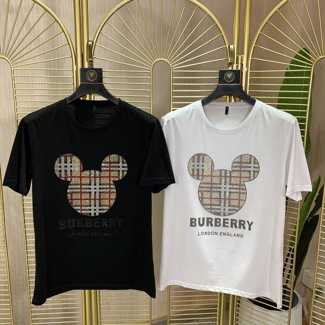 Burberry. This year's latest hot-selling short-sleeved T-shirt. Available exclu