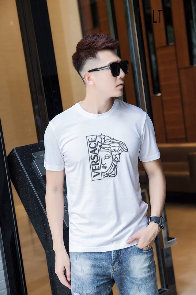 Versace Ss, new spring and summer models, men's short-sleeved T-shirts are simpl