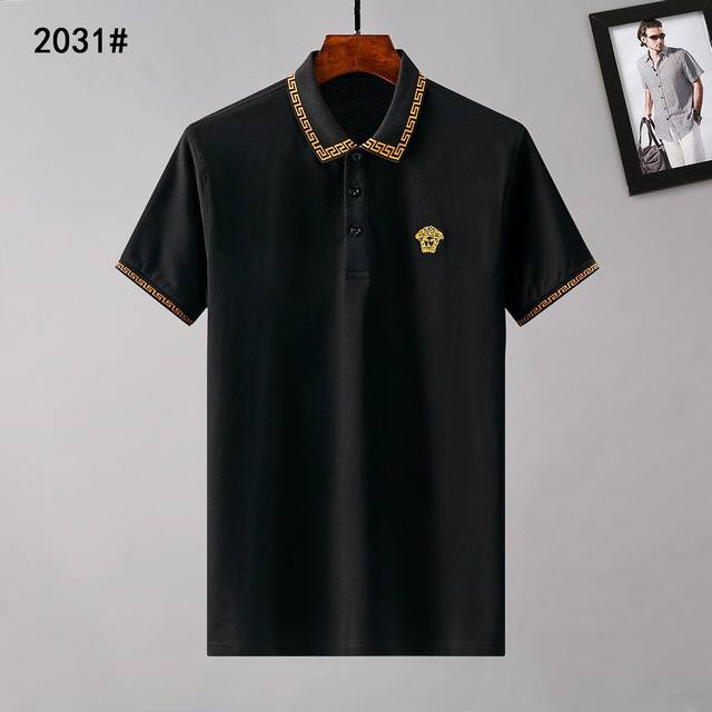 Official website's new spring/summer Versace short-sleeved high-end T-shirts. C
