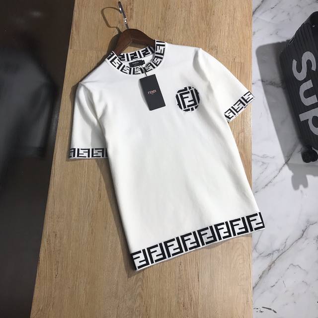 Fendi Fendi Early Autumn short-sleeved knit sweater, made with high-quality impo